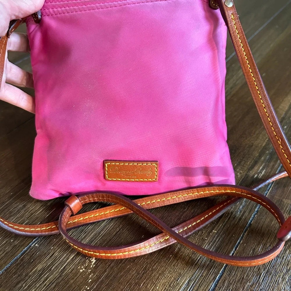 Dooney & Bourke cross body bag - Picture 5 of 12